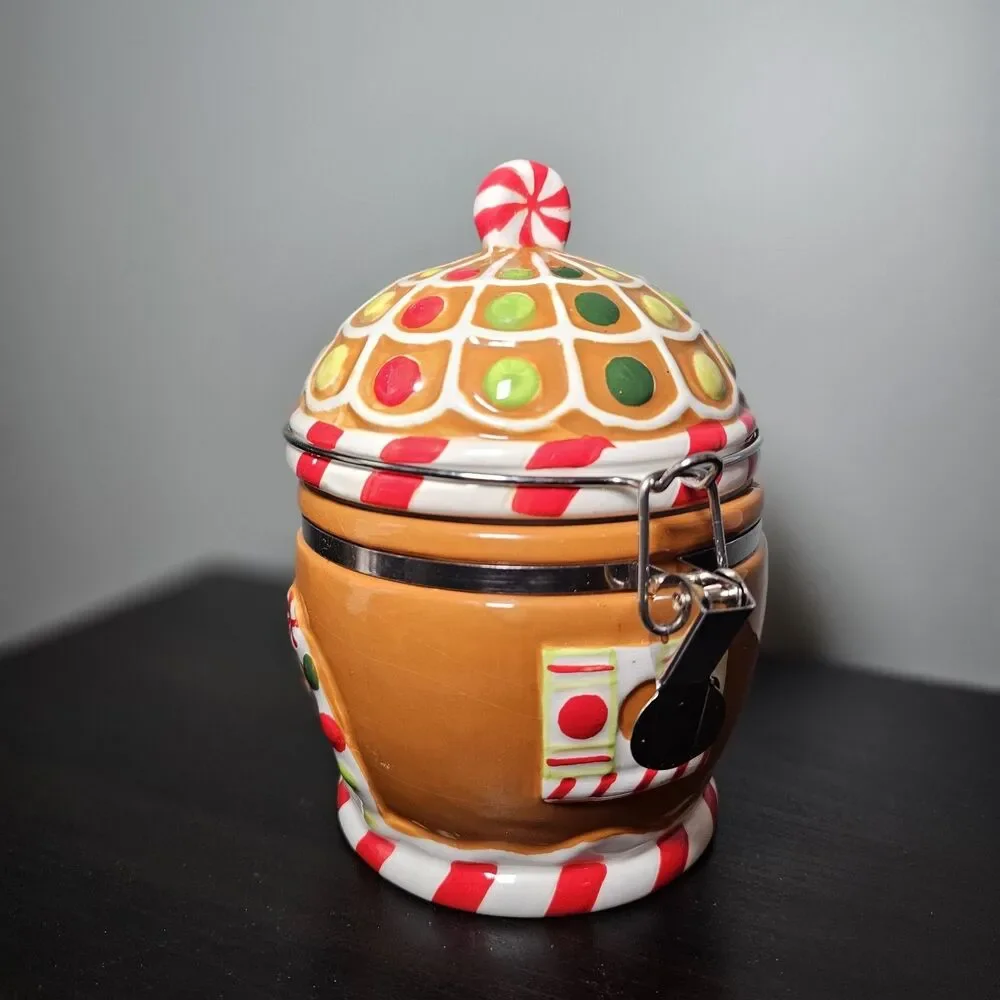 Sleigh Bell Bistro Christmas 16oz Gingerbread House Hinged Cookie Candy Jar
